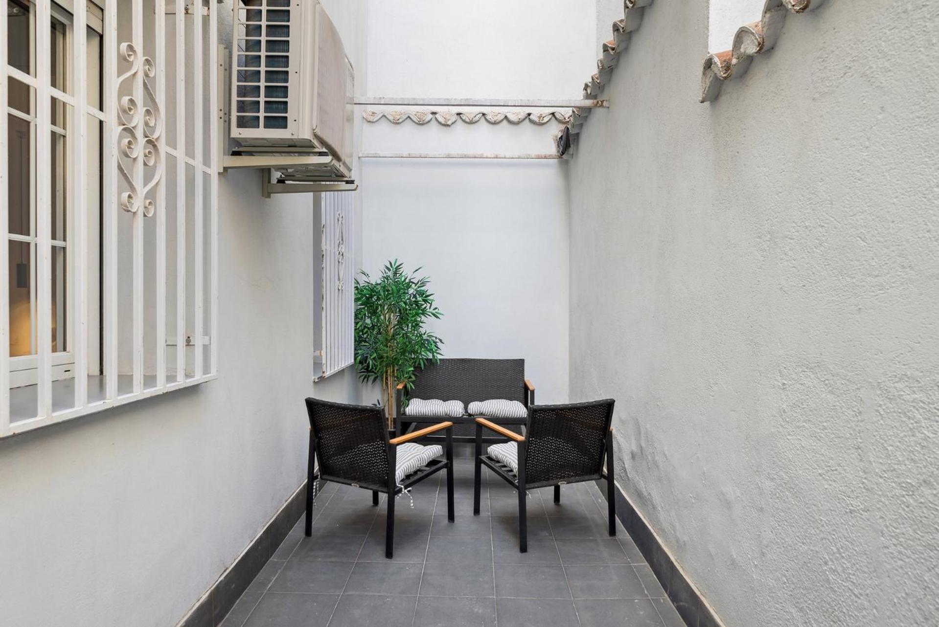 Limehome Madrid Calle De Santa Ana - Estancia Temporal — Photos 1